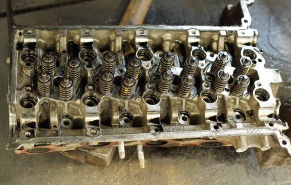 Optimizing Performance: The Caterpillar C15 Engine Camshaft Unveiled